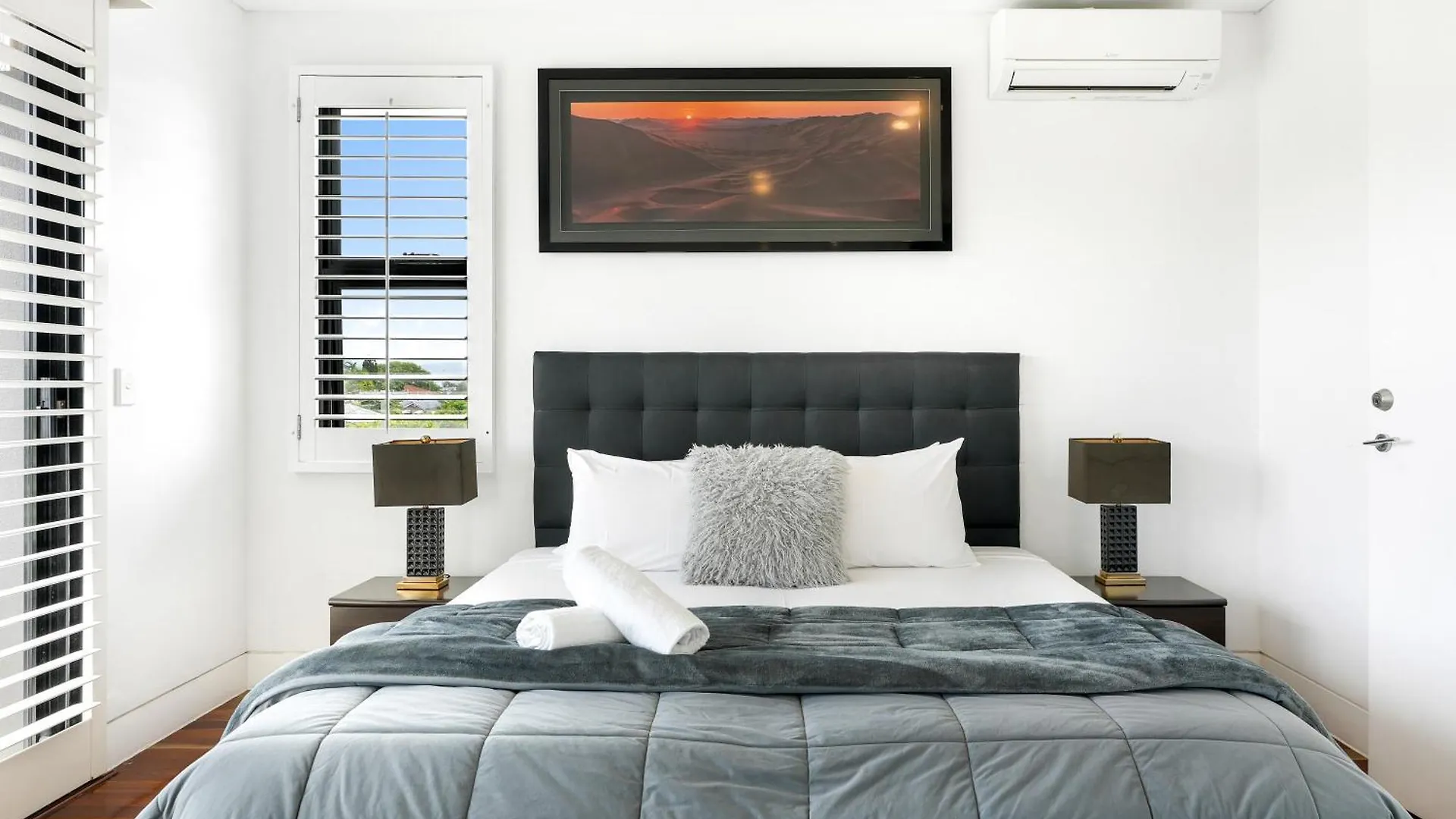 3 M Luxury Waterfront Villa In Paradise Pets Welcome Gold Coast