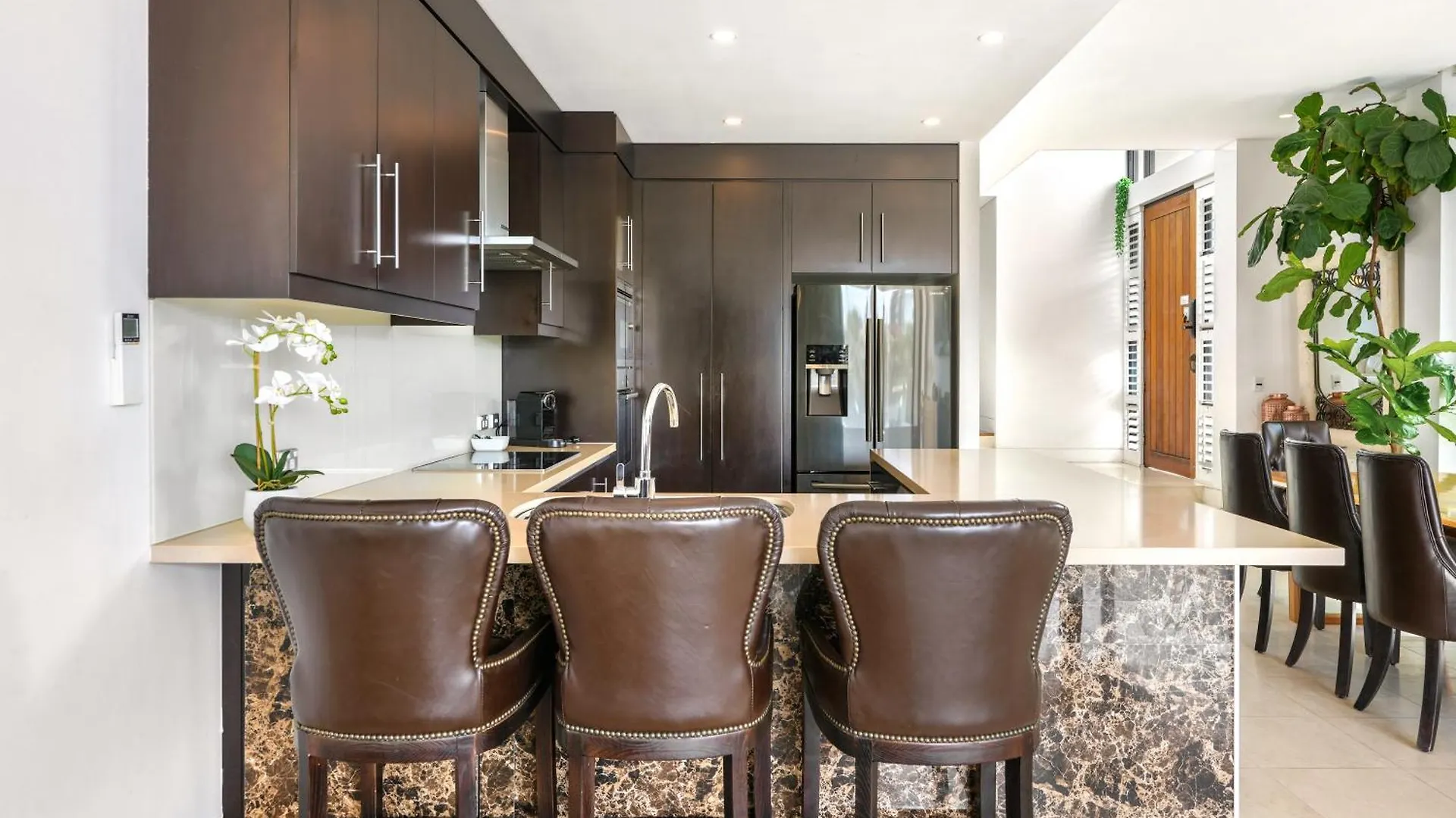 3 M Luxury Waterfront Villa In Paradise Pets Welcome Gold Coast