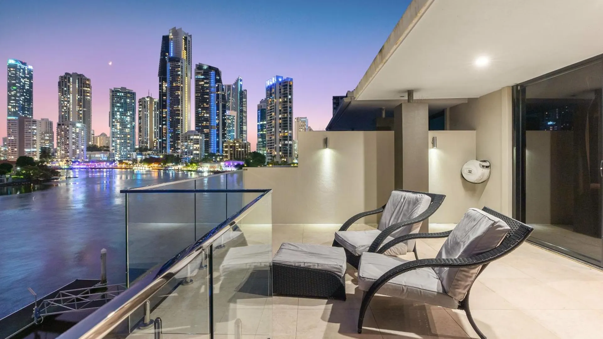 3 M Luxury Waterfront Villa In Paradise Pets Welcome Gold Coast Australie
